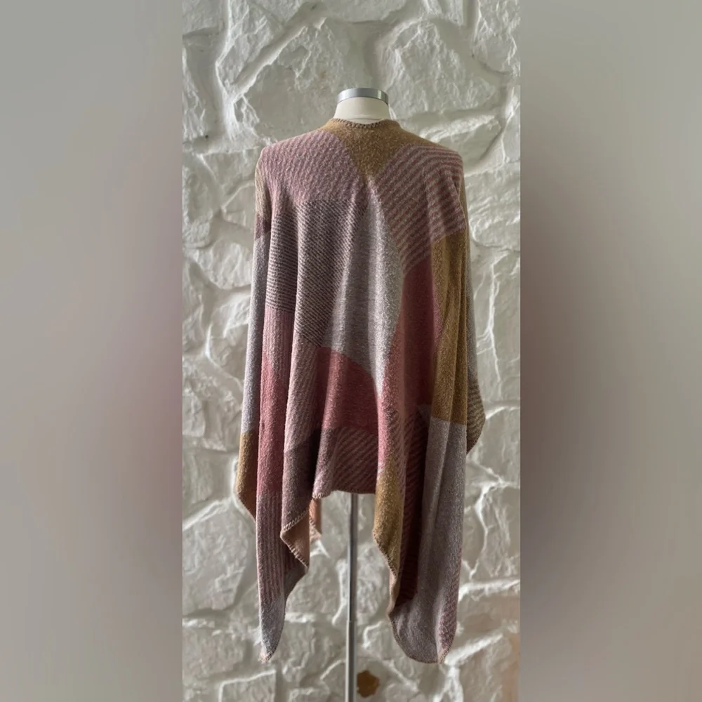❄️ World Market Brown Quilted Pattern Poncho Shrug OS - Picture 8 of 8
